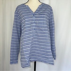 Women’s Gap Blue Striped Top Size XL